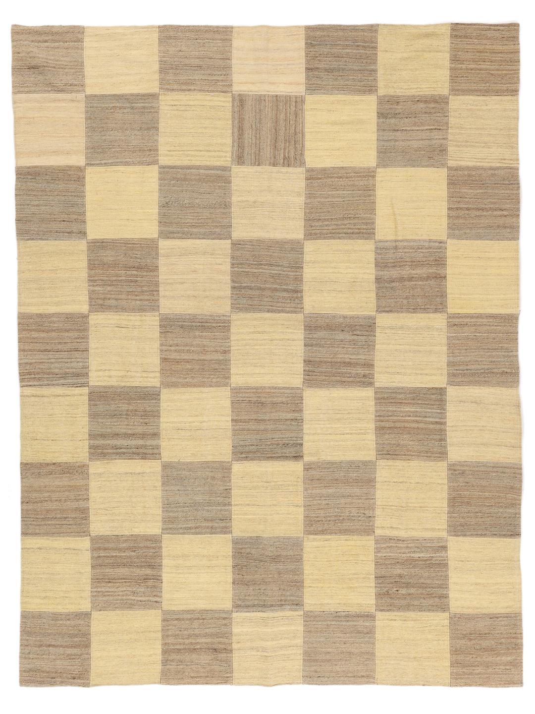 Tapis patchwork tissé main avec un motif à damier beige et marron provenant du Moyen-Orient