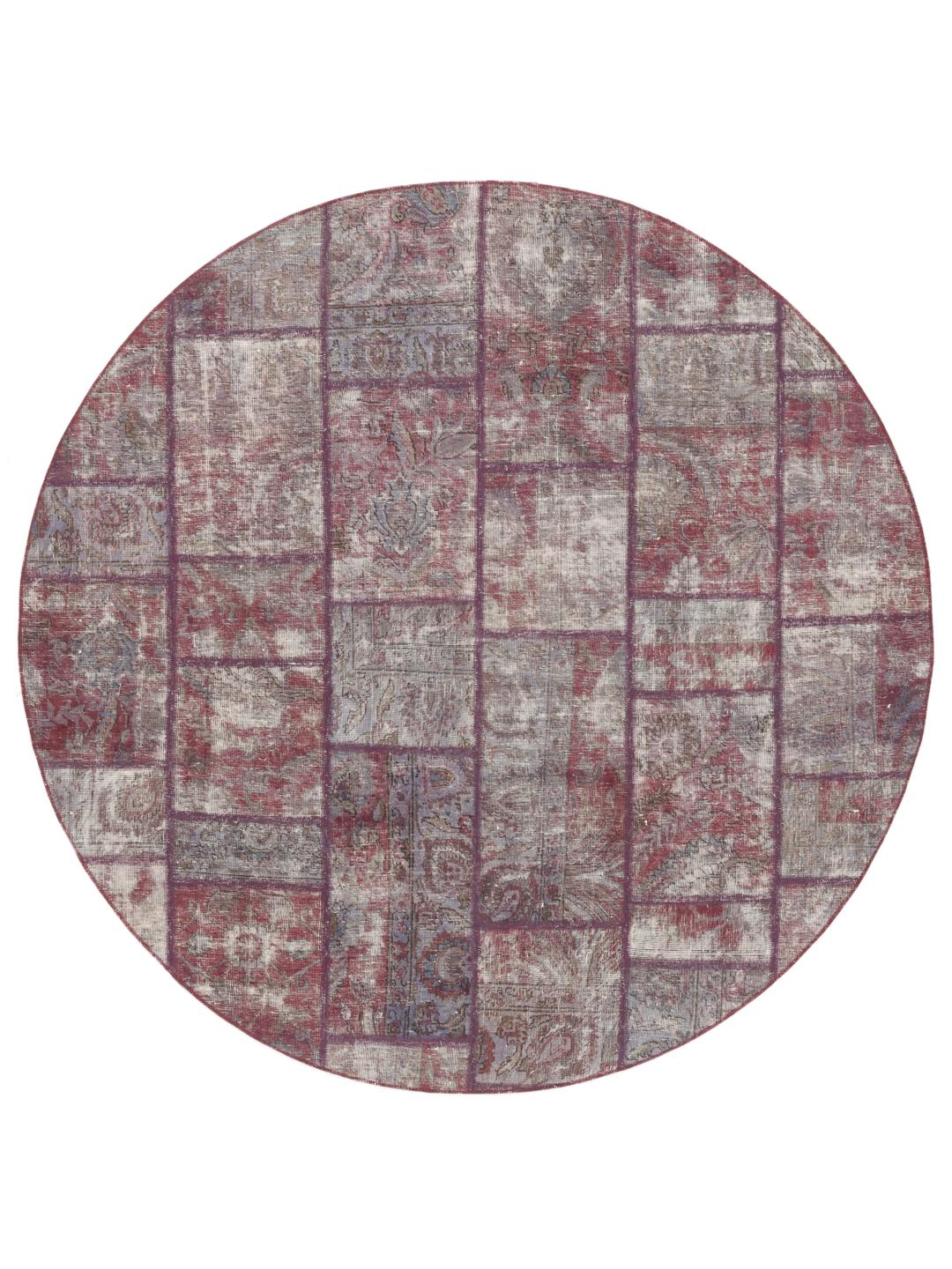 Rundt patchwork-tæppe fra Mellemøsten i mørkerøde og grå nuancer