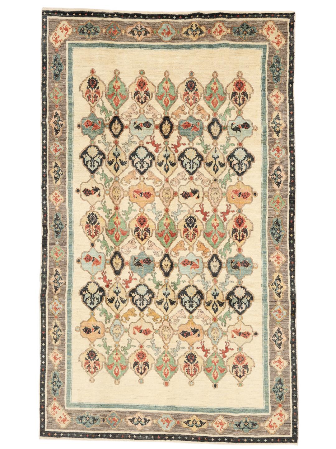 Tapis Gabbeh Kashkooli noué à la main avec des motifs picturaux en beige et multicolore