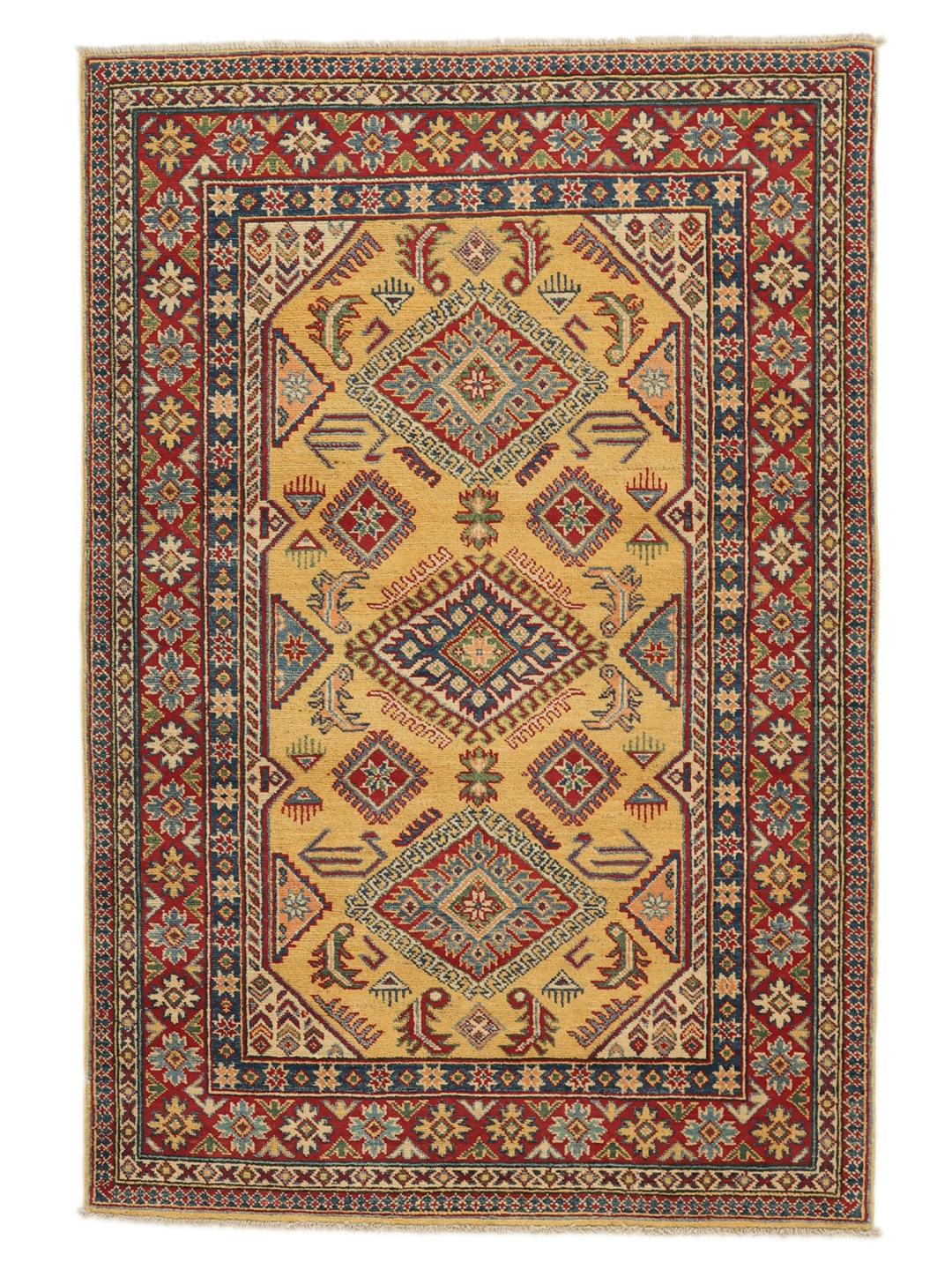 Handgeknüpfter Kazak-Teppich aus Afghanistan mit geometrischen Mustern in Gelb, Rot und Blau.