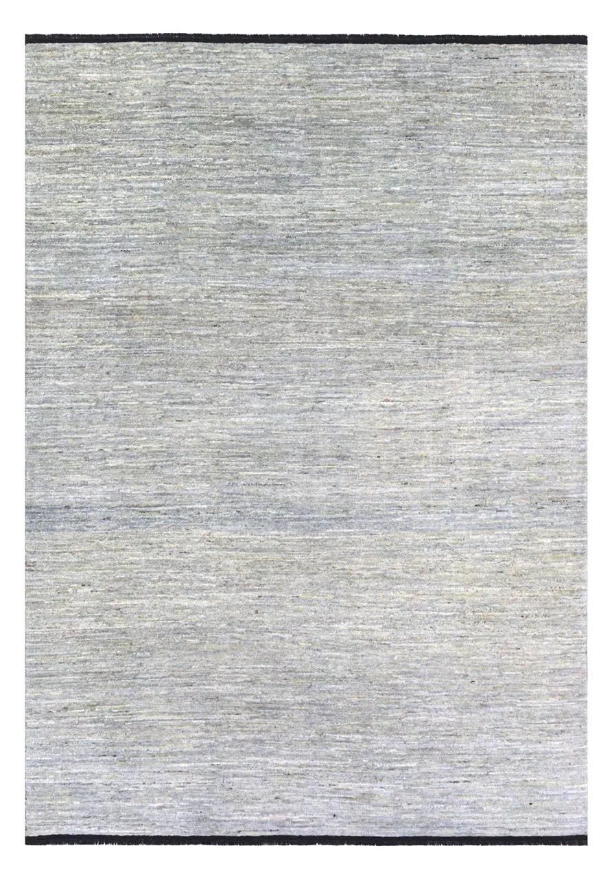 Tapis Gabbeh Modern noué à la main venant d'Afghanistan avec une esthétique douce gris clair