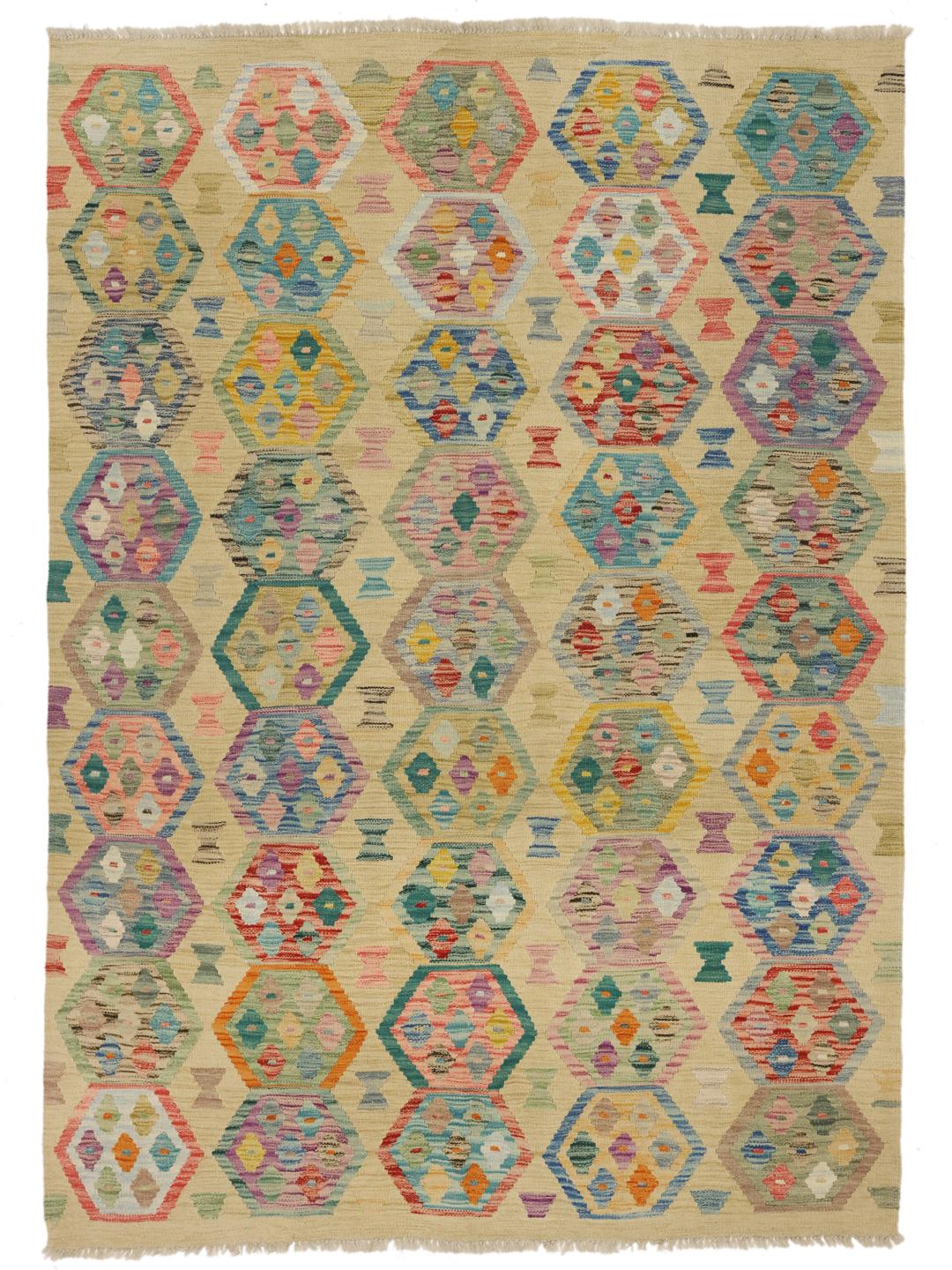 Handgeweven Afghaans Kelim-tapijt met kleurrijke geometrische zeshoekige motieven in veelkleurige wol.