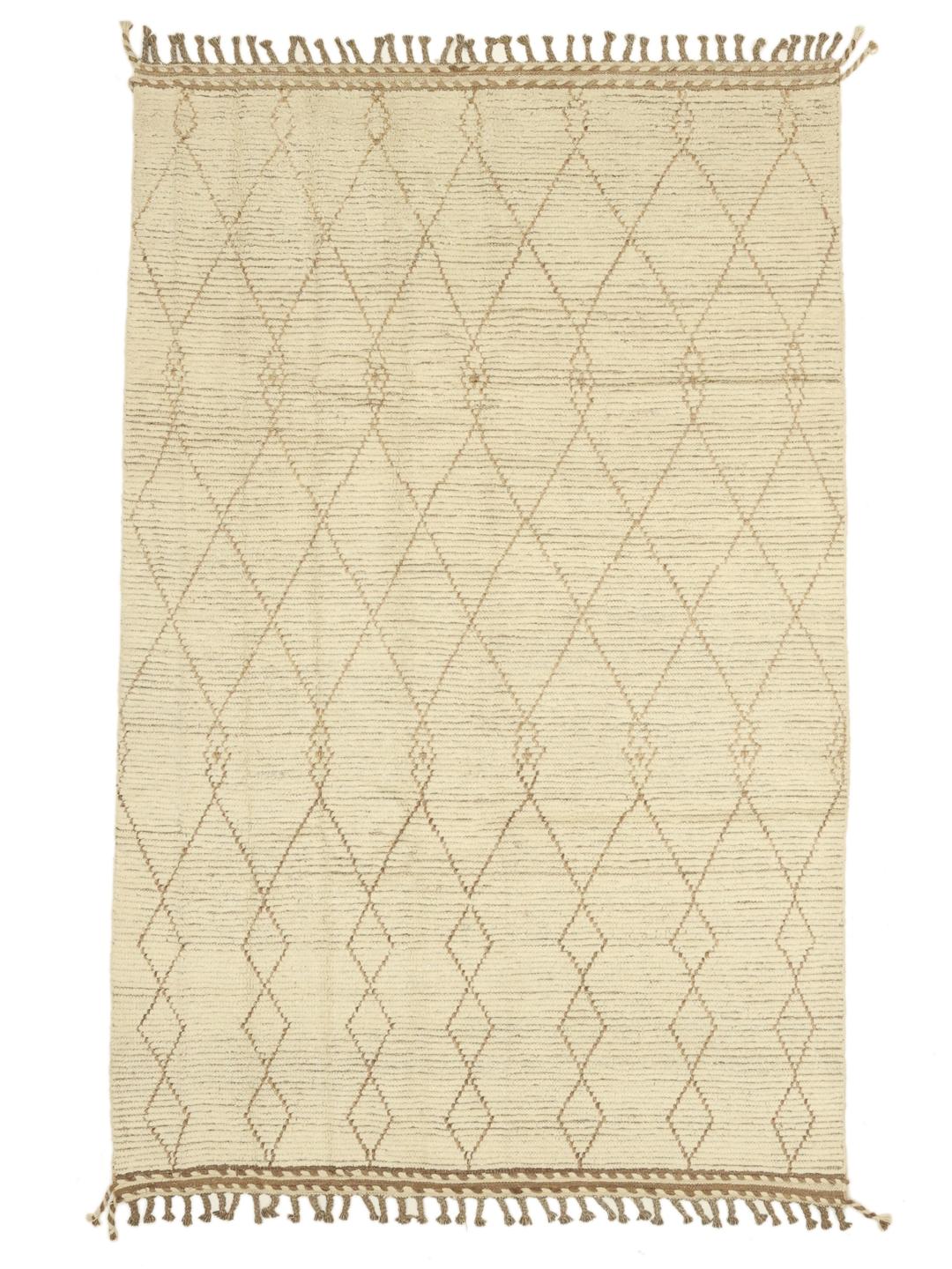 Håndknyttet afghansk tæppe med et geometrisk diamantmønster i beige.
