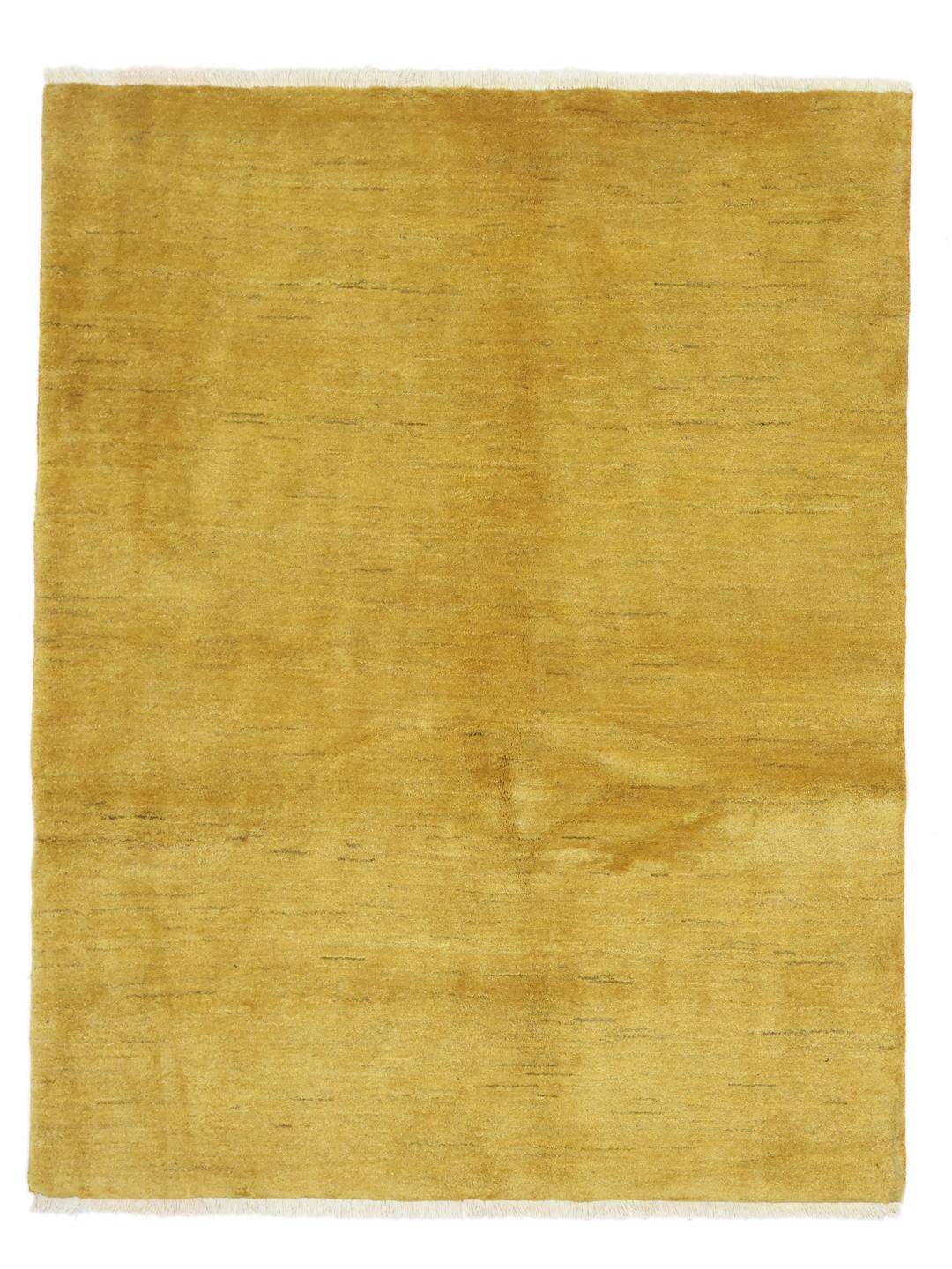 Tapis Gabbeh en laine noué à la main provenant du Moyen-Orient dans une couleur jaune vibrante.