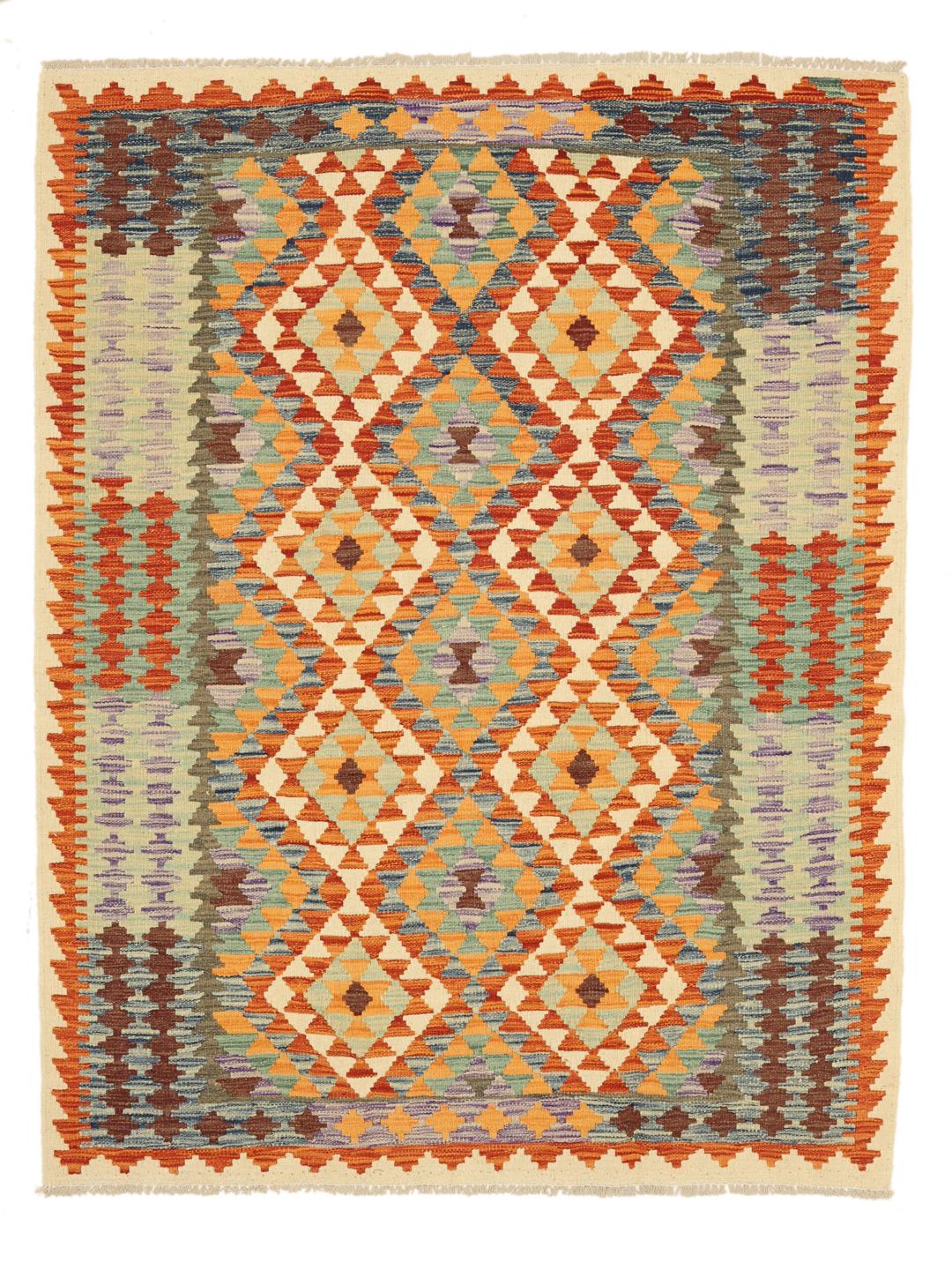Tapis Kelim afghan tissé à la main avec un motif géométrique dans des tons terreux.