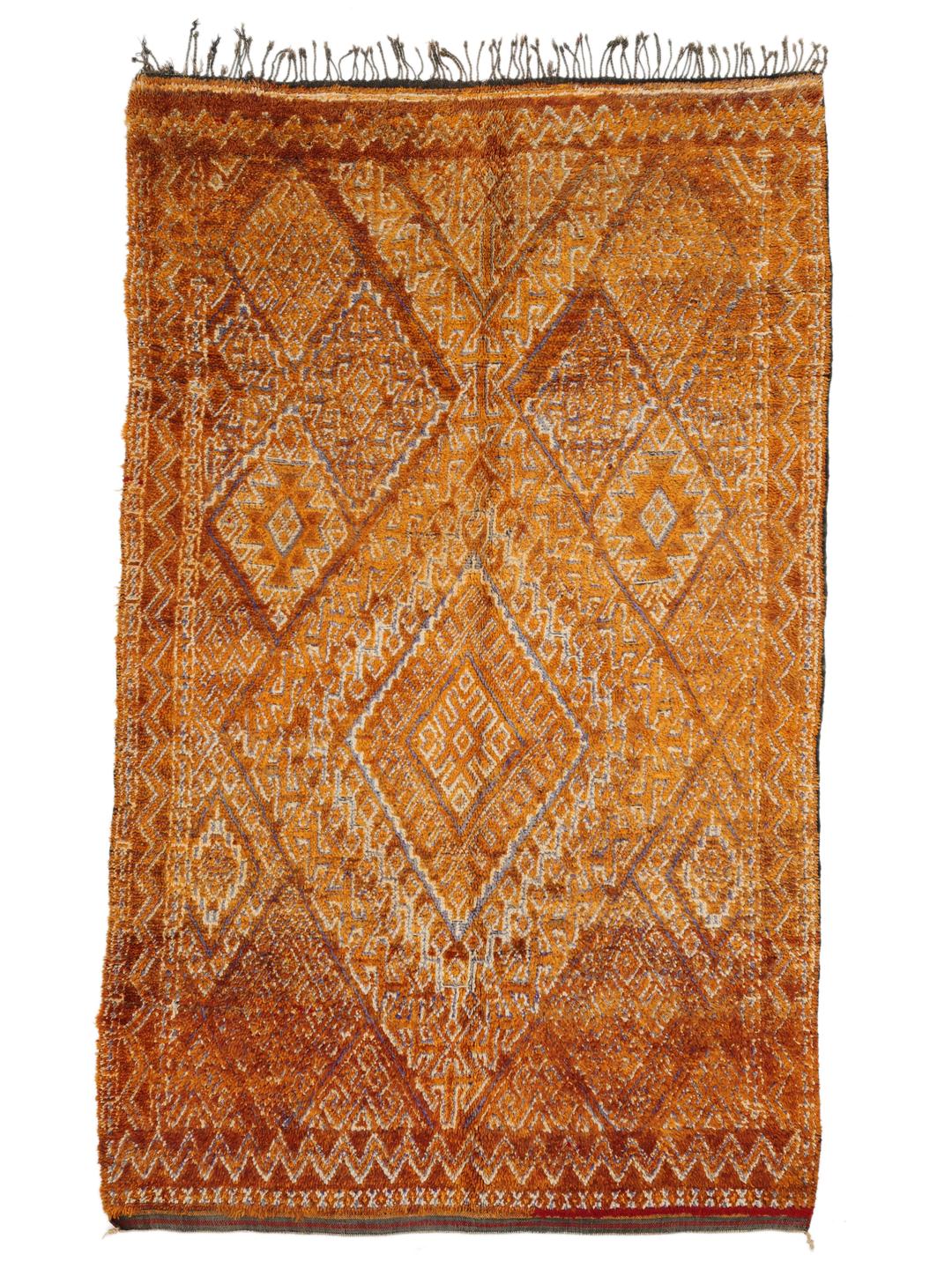 Vintage berber marokkansk tæppe med geometriske diamantmønstre i orange og brune nuancer