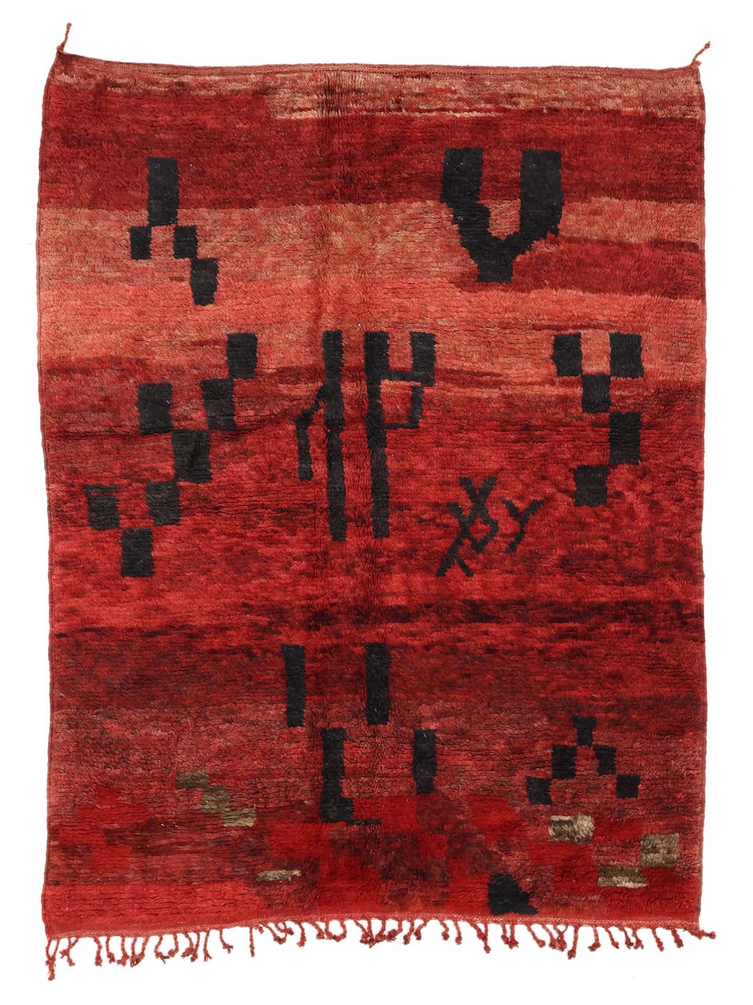 Handgeknoopt Marokkaans Berber-tapijt met een rood veld en donkere geometrische motieven
