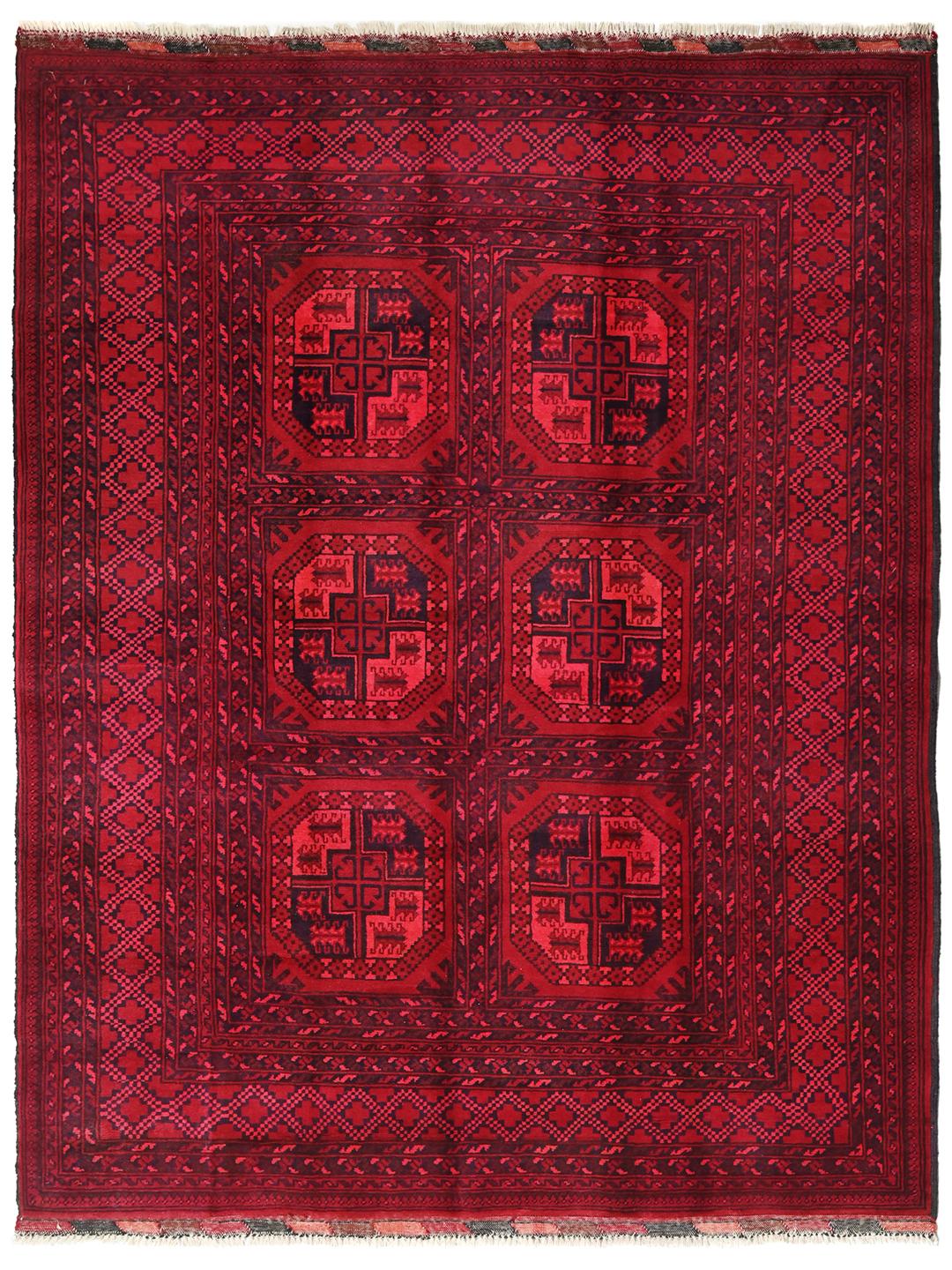 Tapis afghan Kunduz rouge noué à la main avec des motifs géométriques en médaillon.