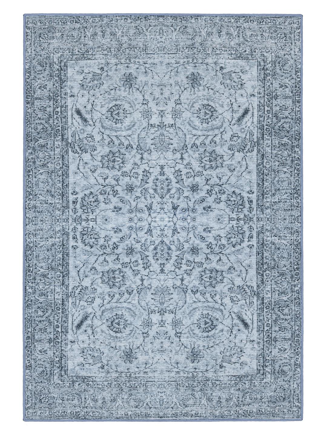 Blauw tapijt met een klassiek geprint patroon