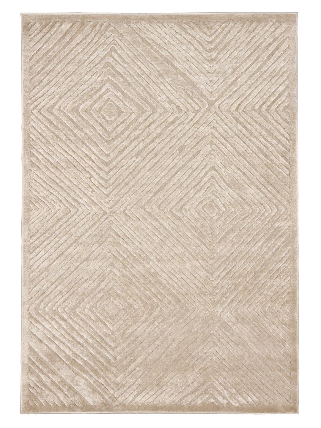 Beige tæppe med et tekstureret diamantmønster