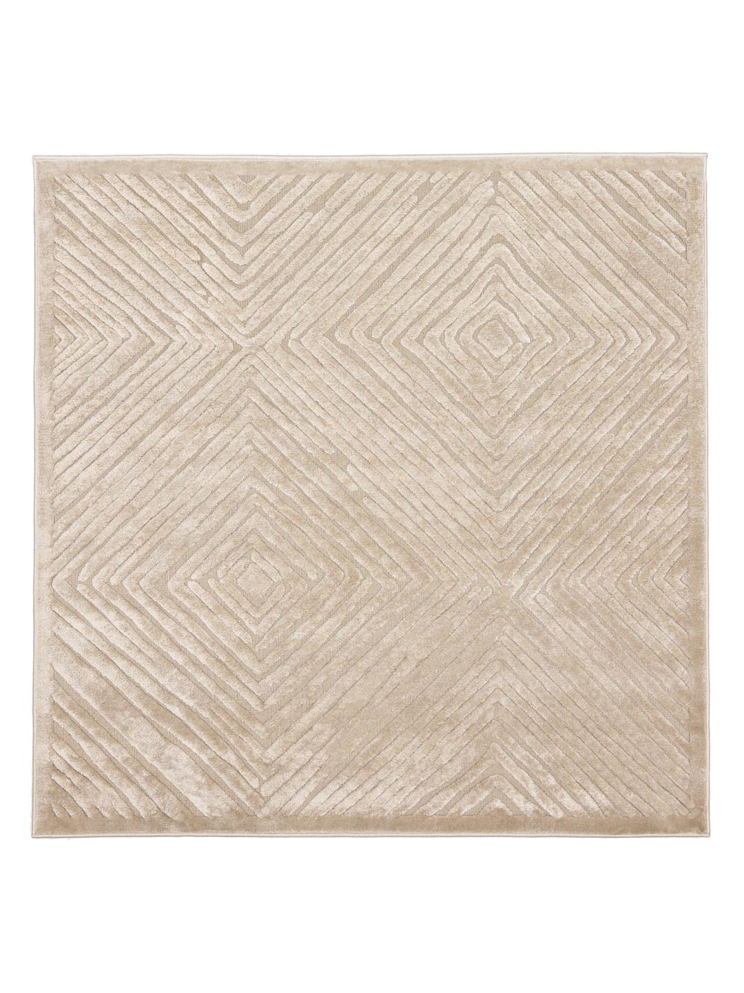 Vierkant beige tapijt met een gestructureerd ruitpatroon in hoog en laag