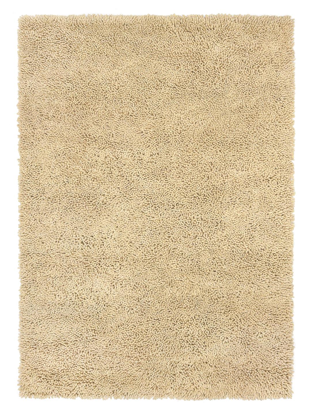 Beige tapijt met een dikke pooltextuur