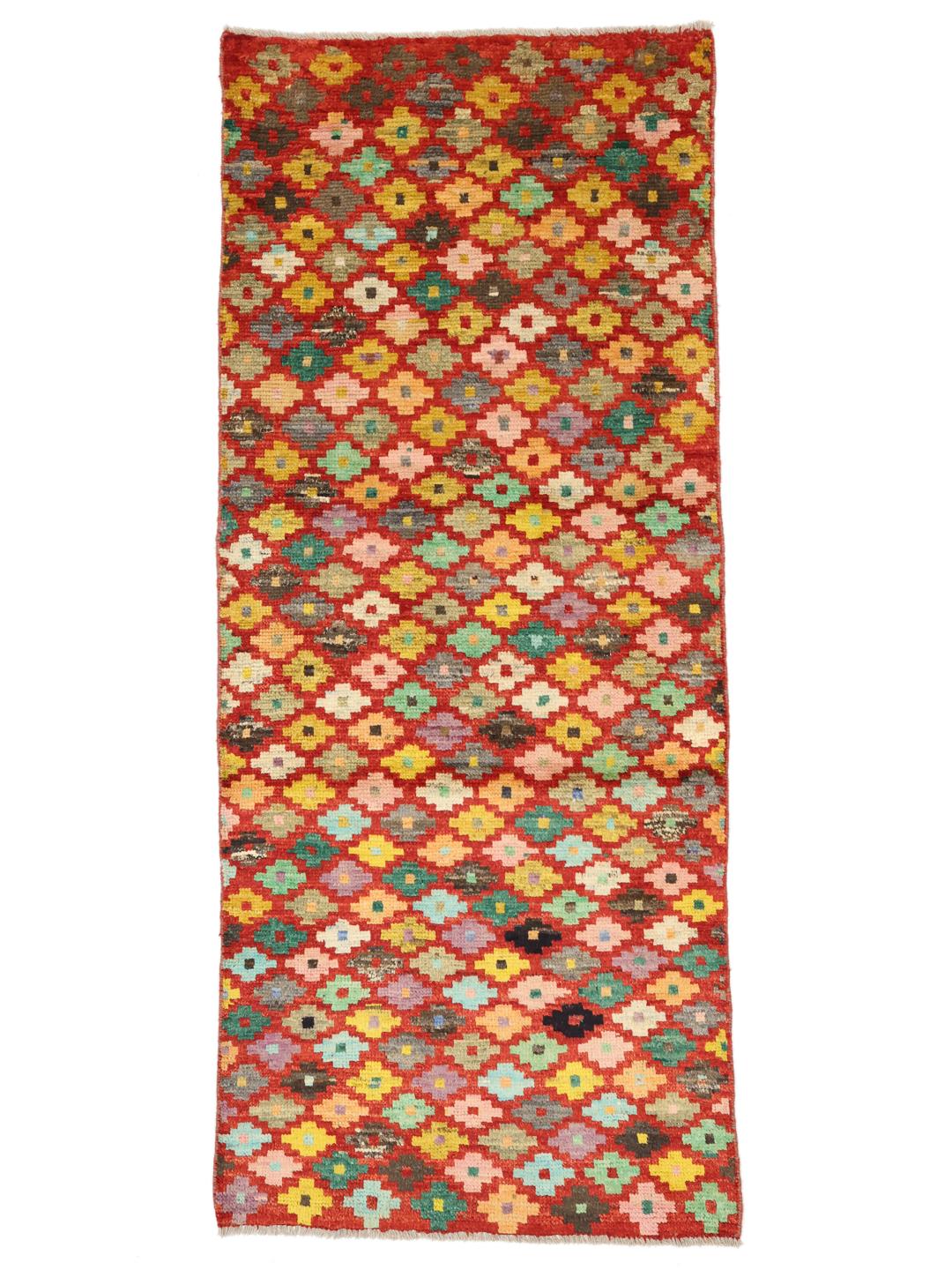 Tapis couloir afghan noué à la main avec un motif géométrique multicolore en losanges