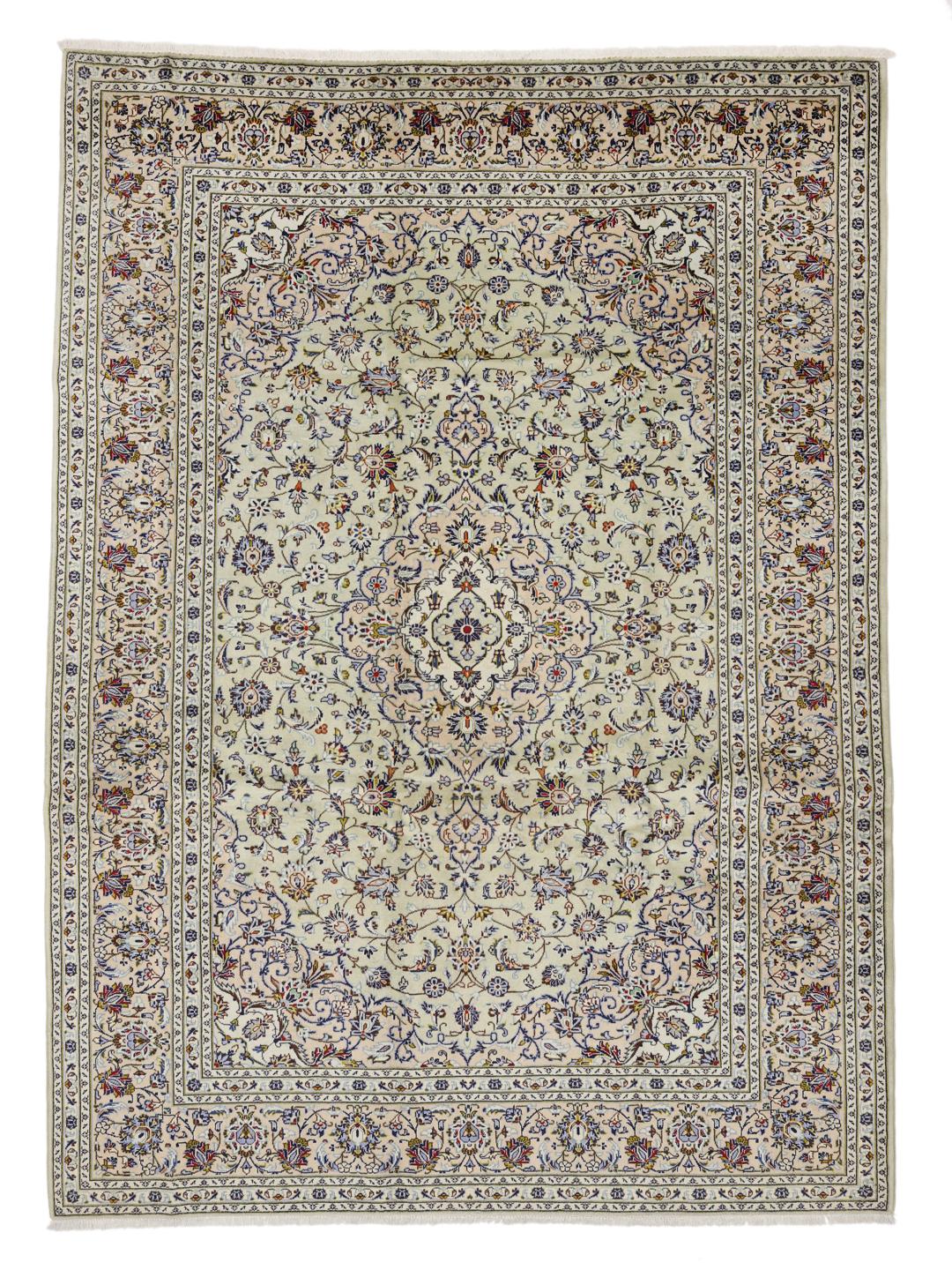 Handgeknoopt beige Keshan-tapijt uit het Midden-Oosten