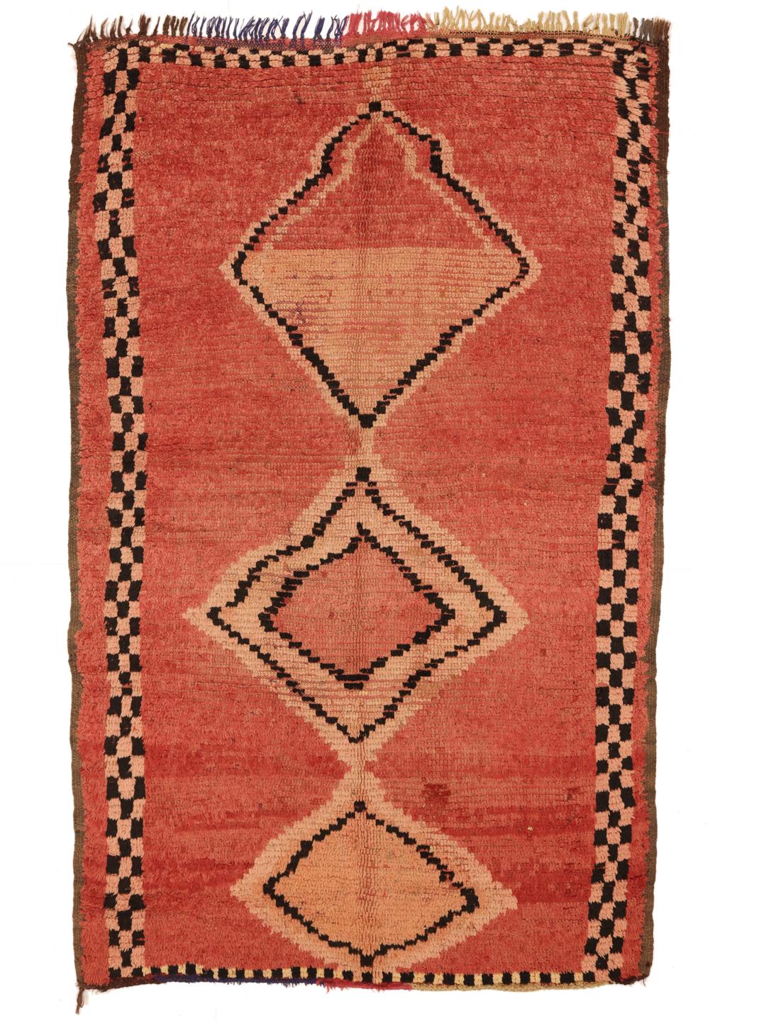 Vintage handgefertigter Berber Marokkanisch Teppich mit rotem Grund und geometrischen Motiven