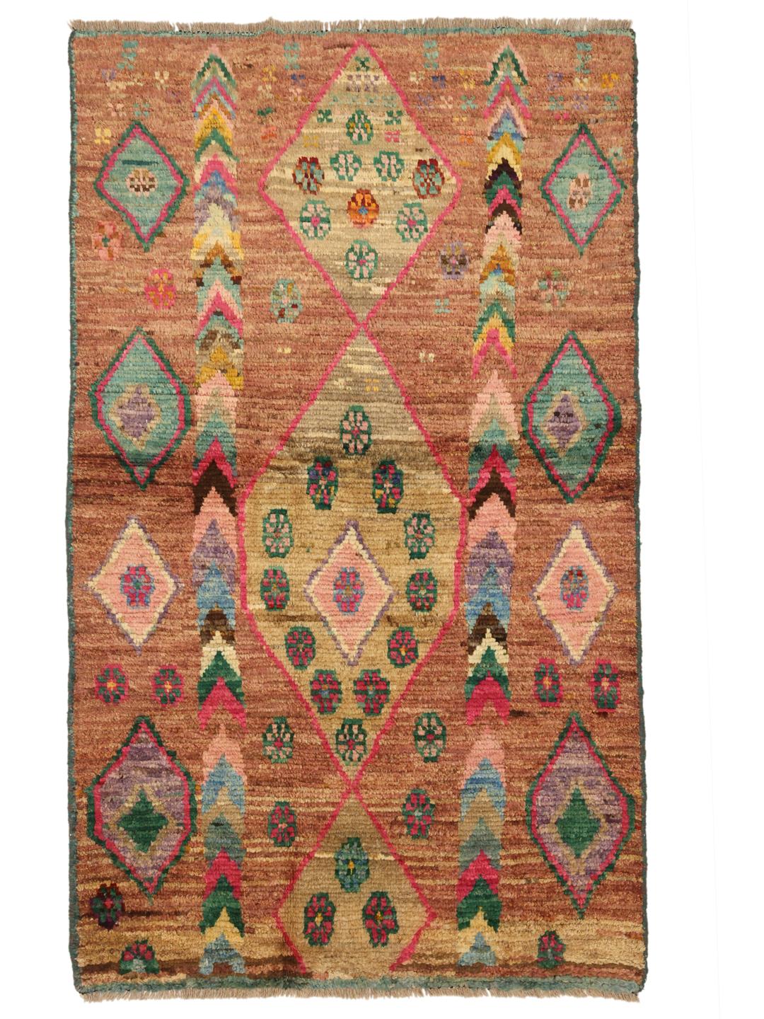 Ręcznie wiązany afgański dywan Berber Colourful w kolorze brązowym z żywymi, wielokolorowymi geometrycznymi wzorami.