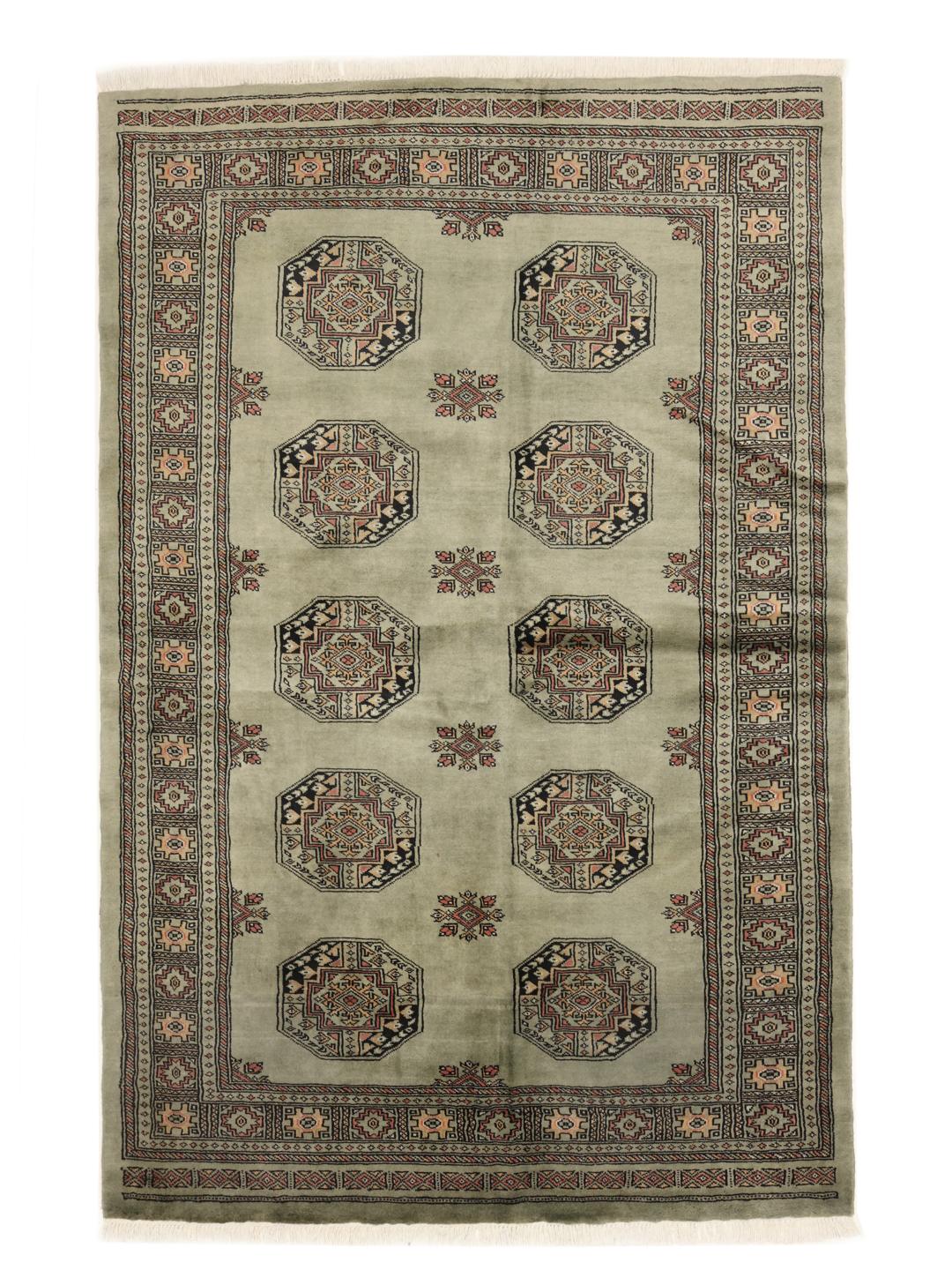 Tapis fait main du Pakistan en vert clair