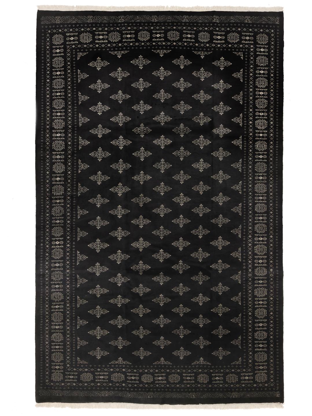 Tapis Pakistan Bokhara en couleur noire